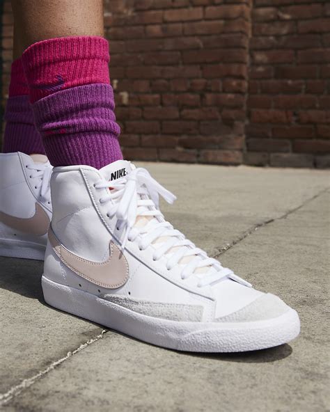 Women's Nike Blazer Mid '77 Casual Shoes 